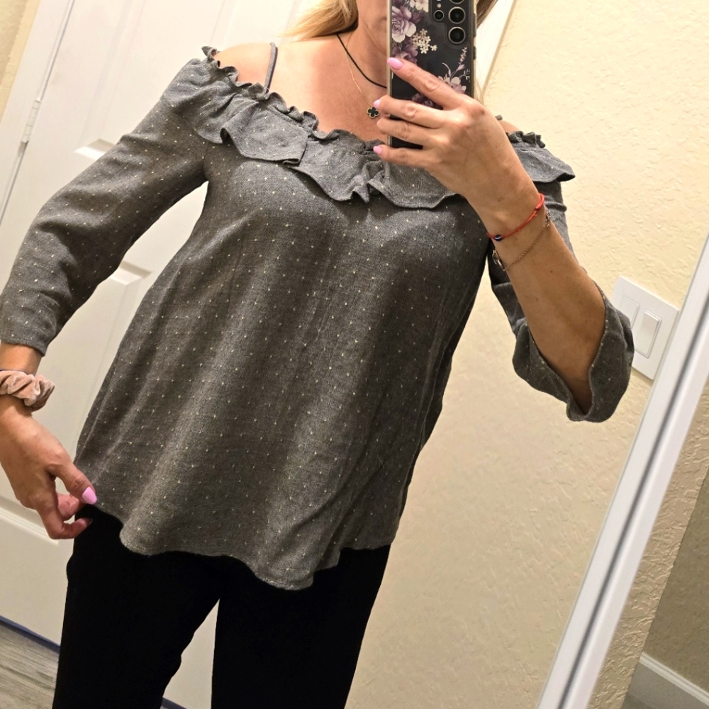 Zara off the sholder with straps wool top. Used. Size M